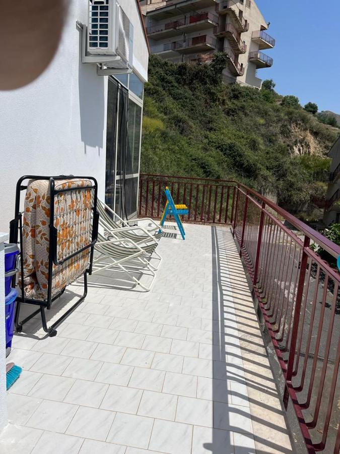 Casa Vacanze Luna Apartment Letojanni Luaran gambar